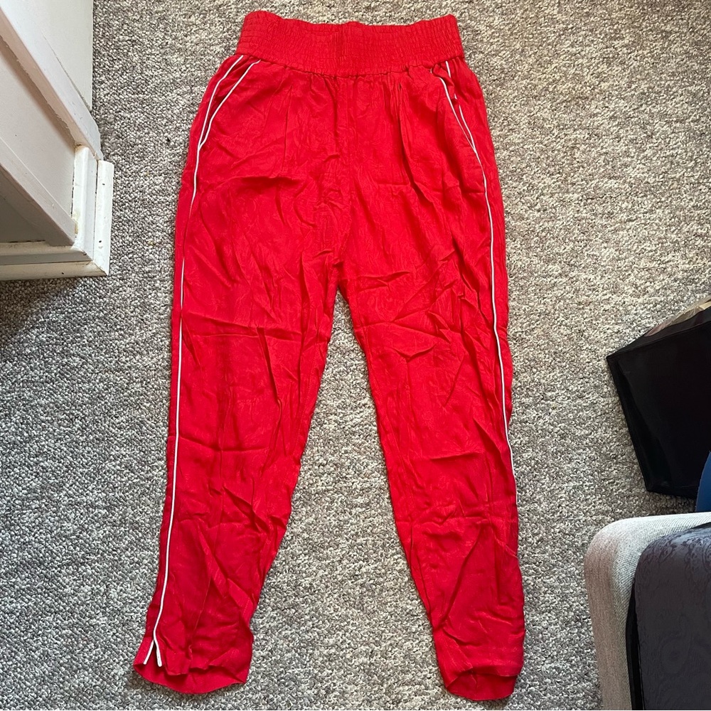 Red Dynamite Floral Jogger sz Small